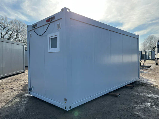 Module sanitaire 6x2,44 m avec 5 toilettes