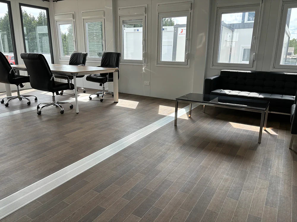 Bureau modulaire portable – 4 modules de 6 × 9,72 m