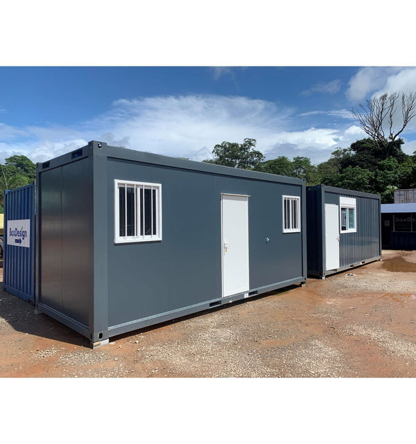 Module préfabriqué noir – Élégant, isolé et multifonctionnel