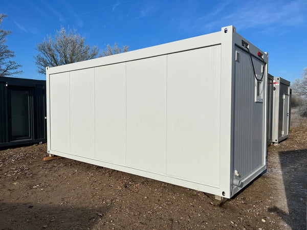 Module sanitaire 6x2,44 m avec 5 toilettes