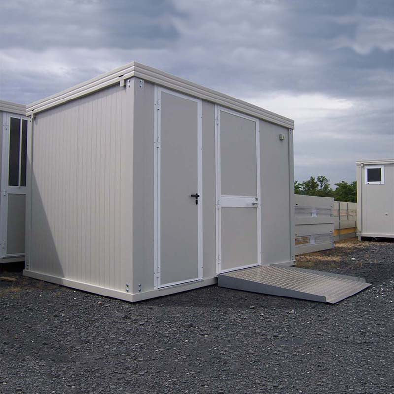 Module sanitaire PMR avec toilettes et douche