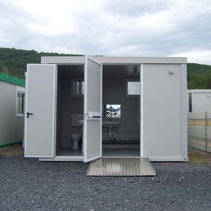 Module sanitaire PMR avec toilettes et douche