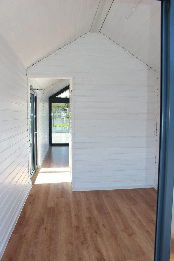 Petite maison prête à emménager – 10,90 × 2,90 m