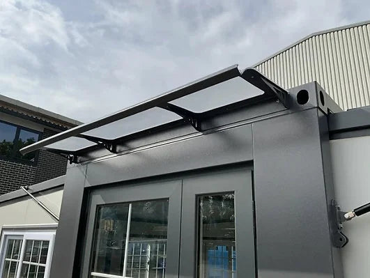 Maison conteneur miniature du Groenland – 25 m² (6 × 4 m)