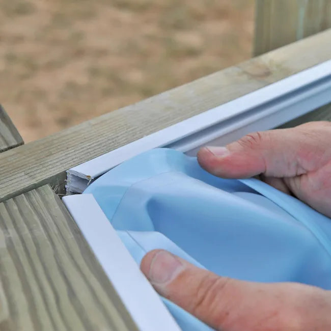 Piscine hors-sol rigide GRE Violette 2 marron, 1,20 m de haut x 1,50 m de diamètre.