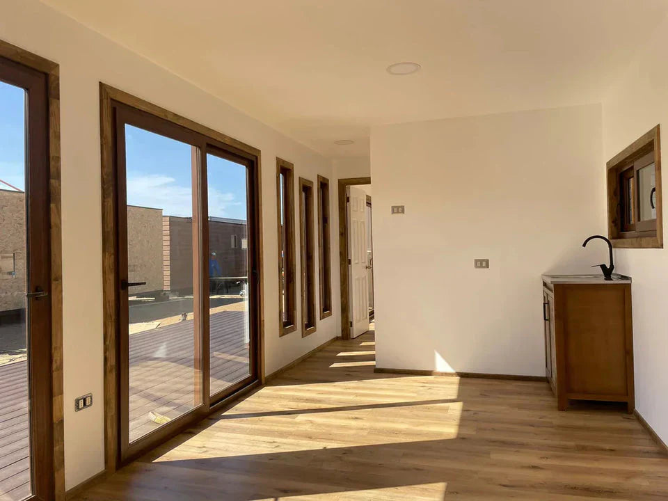 Maison modulaire Leyton – 30 m² (10 × 3 m, 2 chambres)